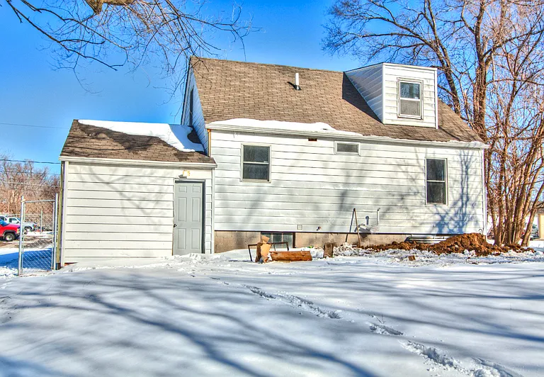 902 Titus Ave — Photo 22