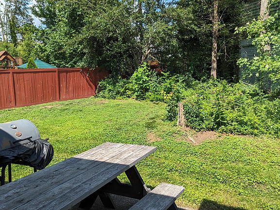 4th image of 721 Urton Woods Way