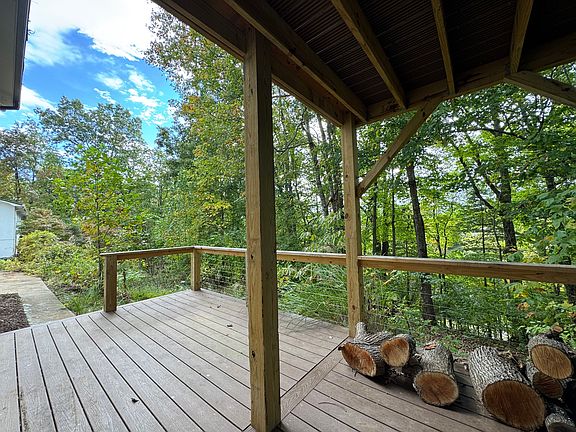 5th image of 156 Woodland Dr