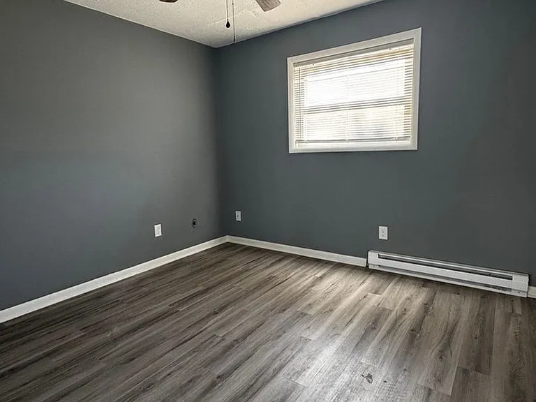 505 N Ellis St — Photo 4