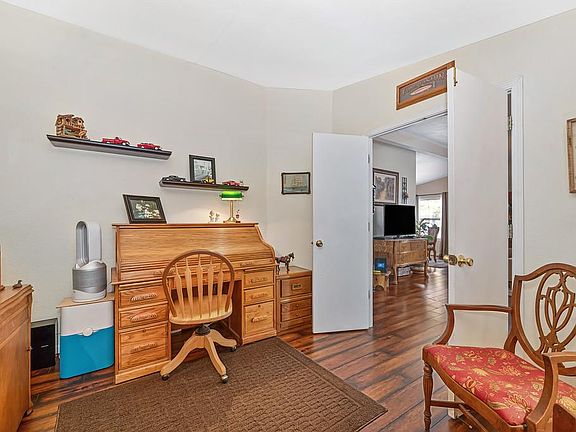 4th image of 1530 Amy Dr