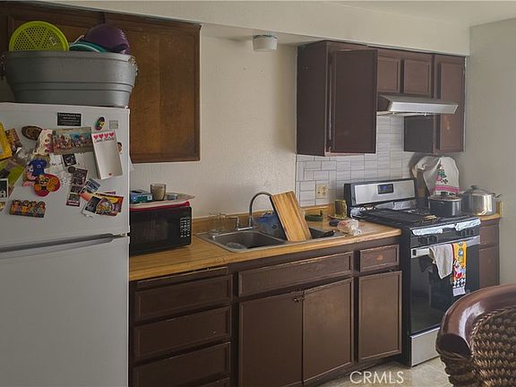 5th image of 956 S 13th St