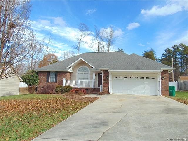 1st image of 203 N Kayla Dr