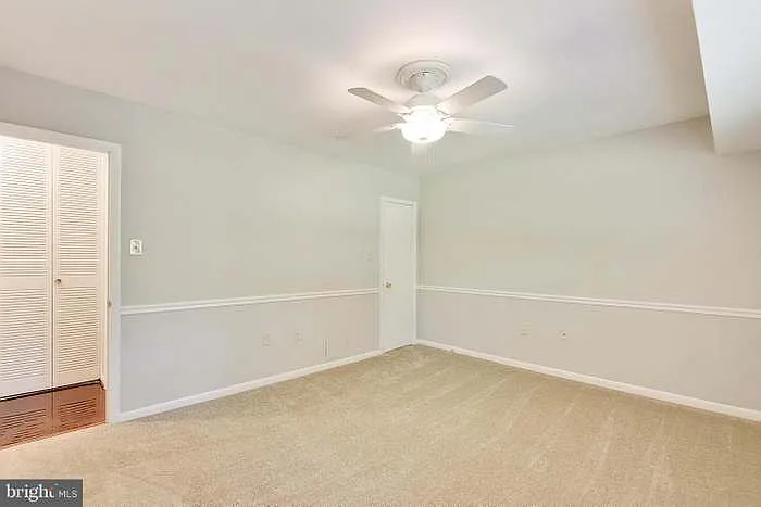 10626 Weymouth St #102 — Photo 14