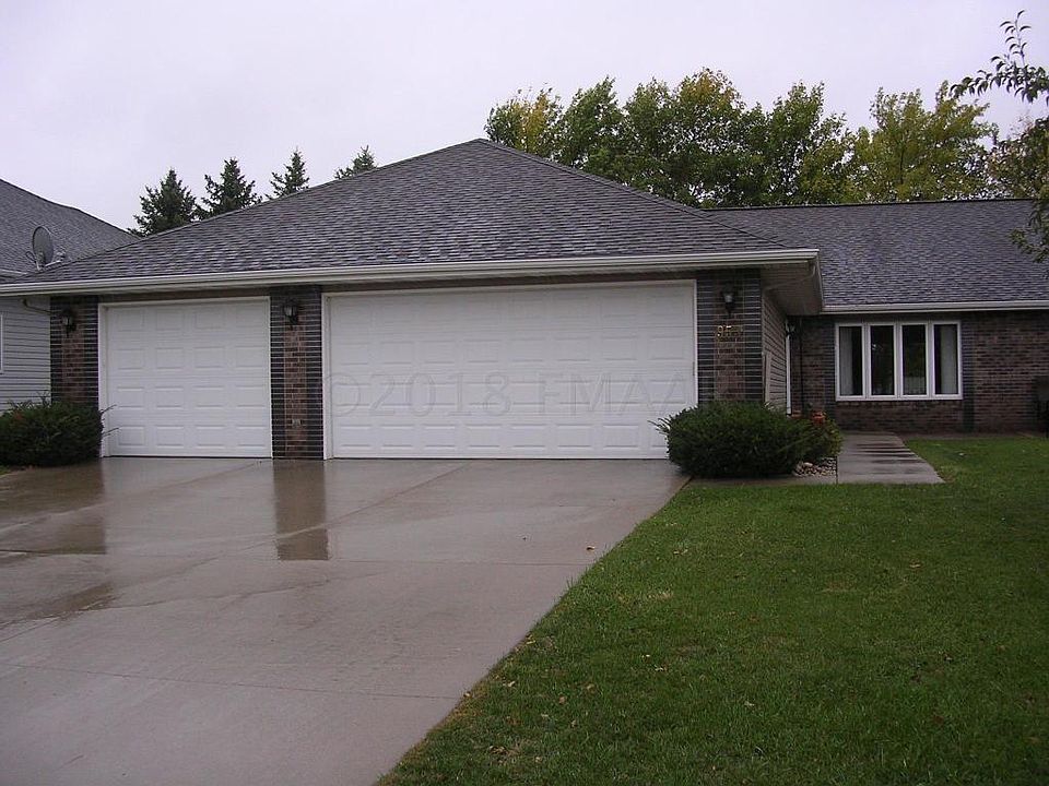 1st image of 953 18th St N