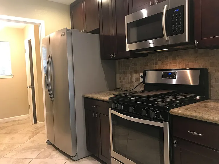 11638 Parkfield Dr — Photo 11