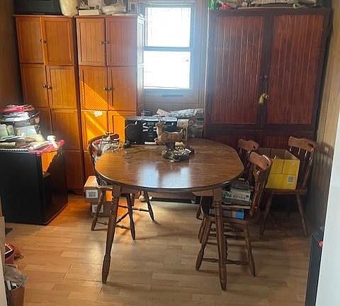 4th image of 216 2nd Street