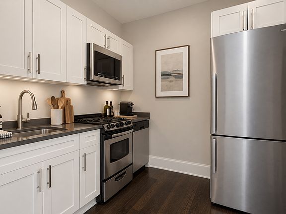 2nd image of 24 Jane St APT 3B