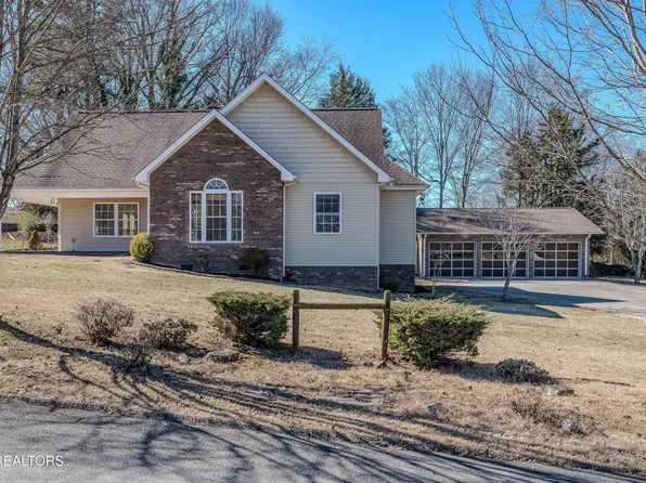 905 Chaparral Dr, Seymour, TN 37865