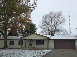 1044 S Meridian Rd, Rochester, IN 46975