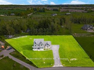 26 Country Meadows Dr, Amaranth, ON L9V 3T8