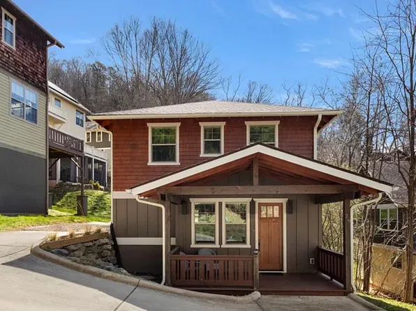 29 Shady Park Ln, Asheville, NC 28804