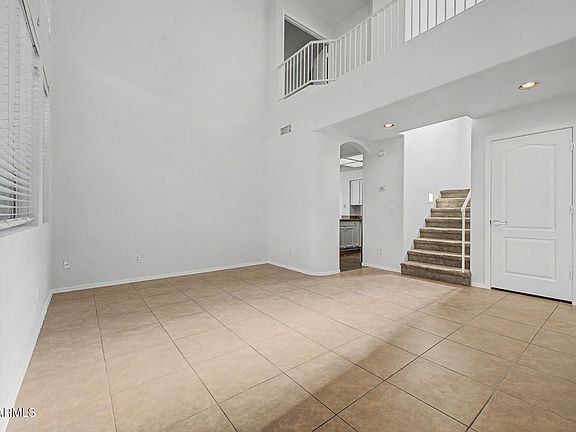 3rd image of 8371 W MELINDA Lane