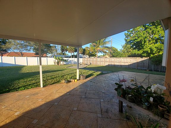 5th image of 9211 Andora Dr