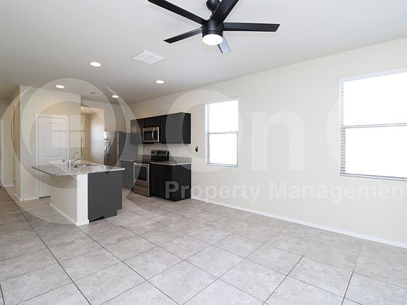 4th image of 11605 E Lupine Ln