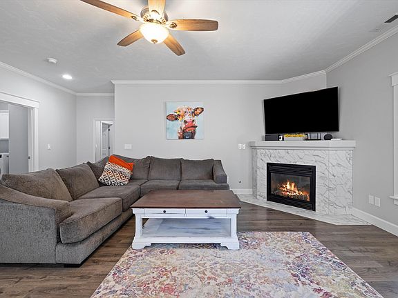5th image of 2331 Meridian Ave