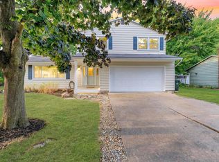 4936 Timberview Dr, Vermilion, OH 44089