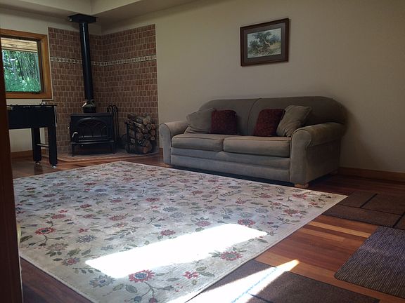 2nd image of 32 Black Bird Ln