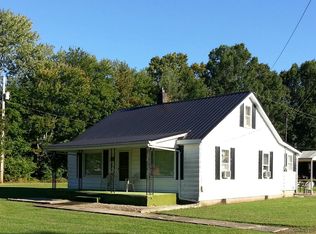 319 & 323 St, Mc Ewen, TN 37101