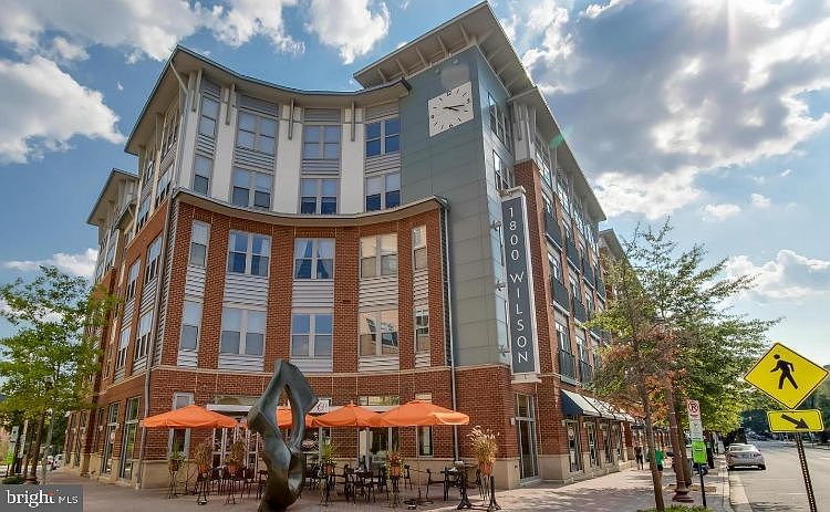 1st image of 1800 Wilson Blvd #336