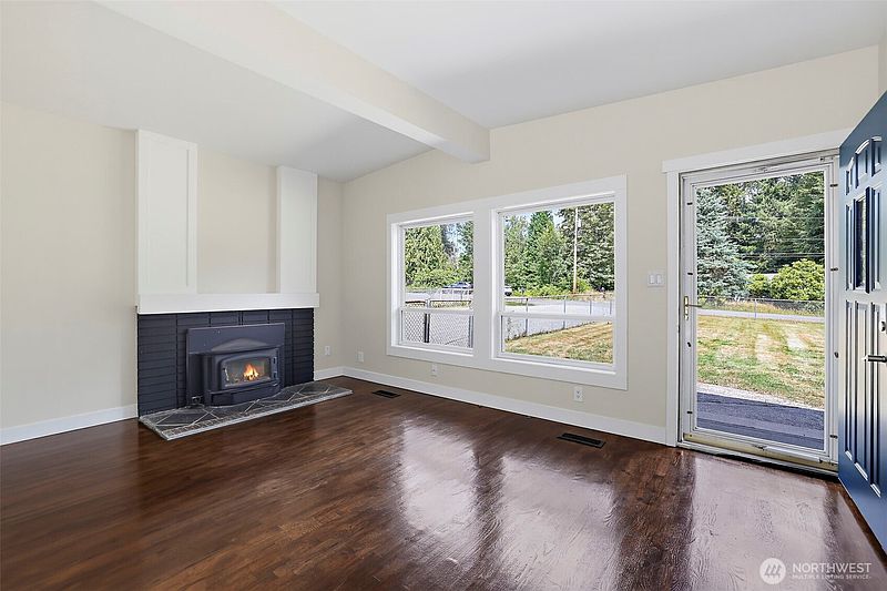 4th image of 18625 SE 213th Street