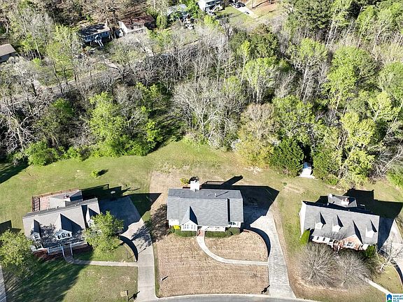 4th image of 6333 Yellowhammer Dr
