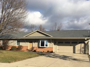 1013 Kensington Ln, Celina, OH 45822