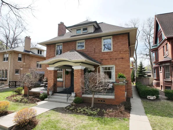 2423 East Newberry BOULEVARD, Milwaukee, WI 53211