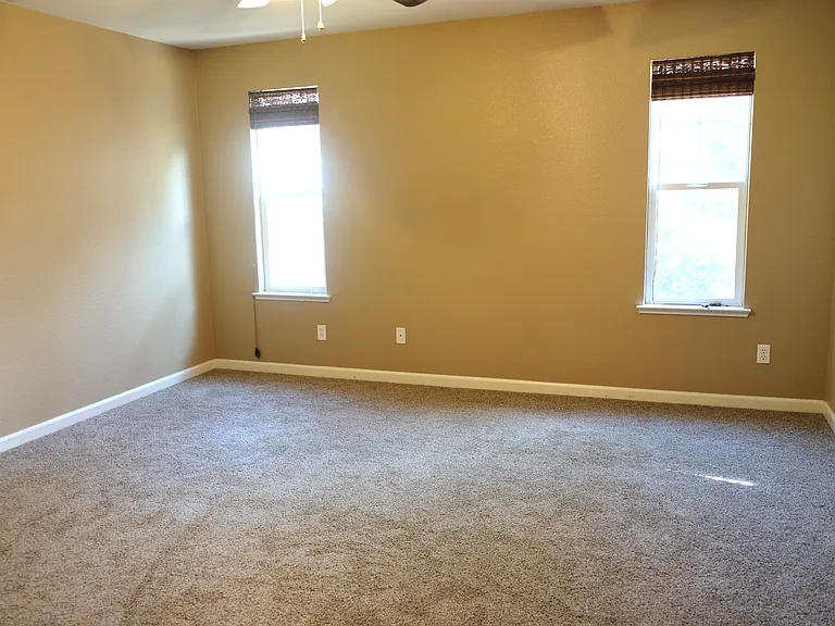 6732 Altesino Dr — Photo 10