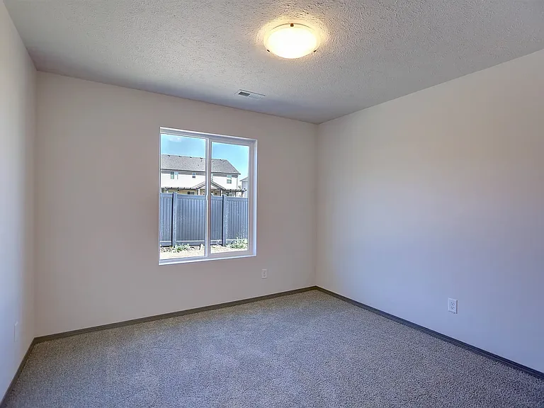 507 S Renick Pl — Photo 9