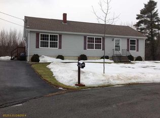 38 Fawn Ct, Bangor, ME 04401