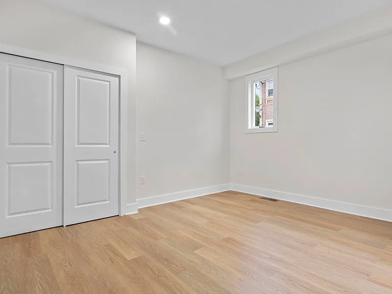1546 Chapel St #3 — Photo 10