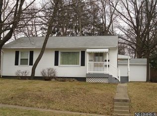 689 Lynn Dr, Cuyahoga Falls, OH 44221