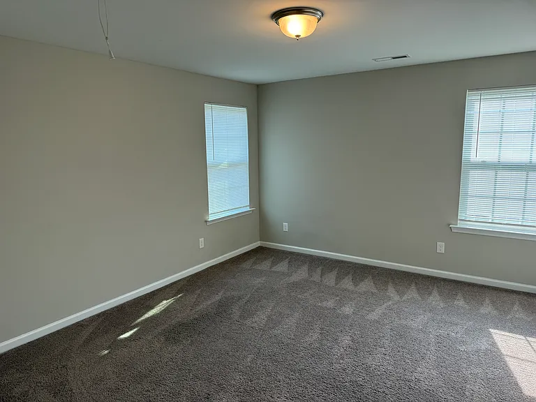 661 Mahogany Dr — Photo 49
