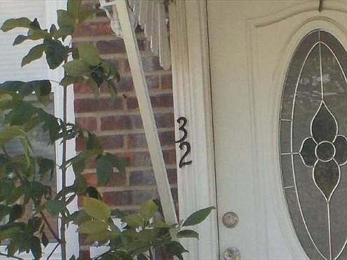 2nd image of 32 Parker St