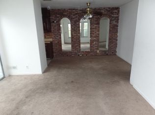 7H Fernwood Dr, Bolingbrook, IL 60440