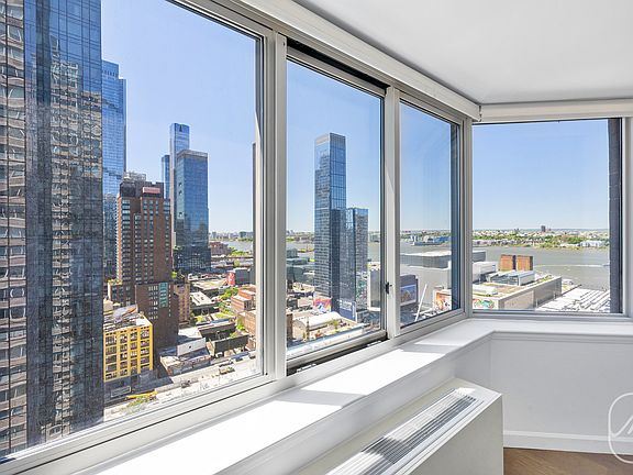 3rd image of 561 10th Ave APT 30G