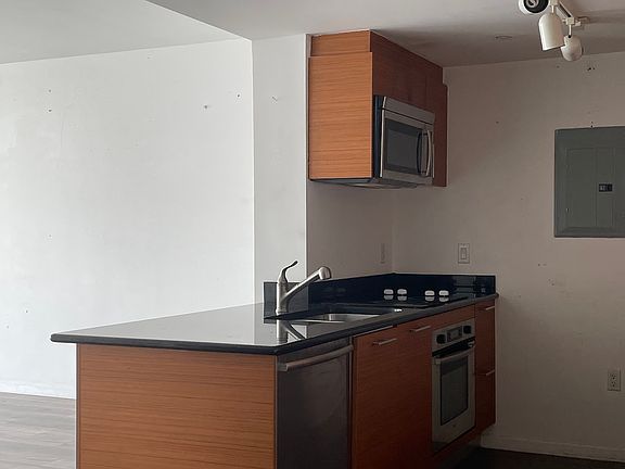 4th image of 50 Biscayne Blvd APT 4105
