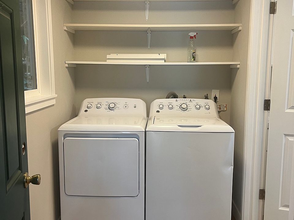 Use the exterior door to the mud/laundry room to enter the house