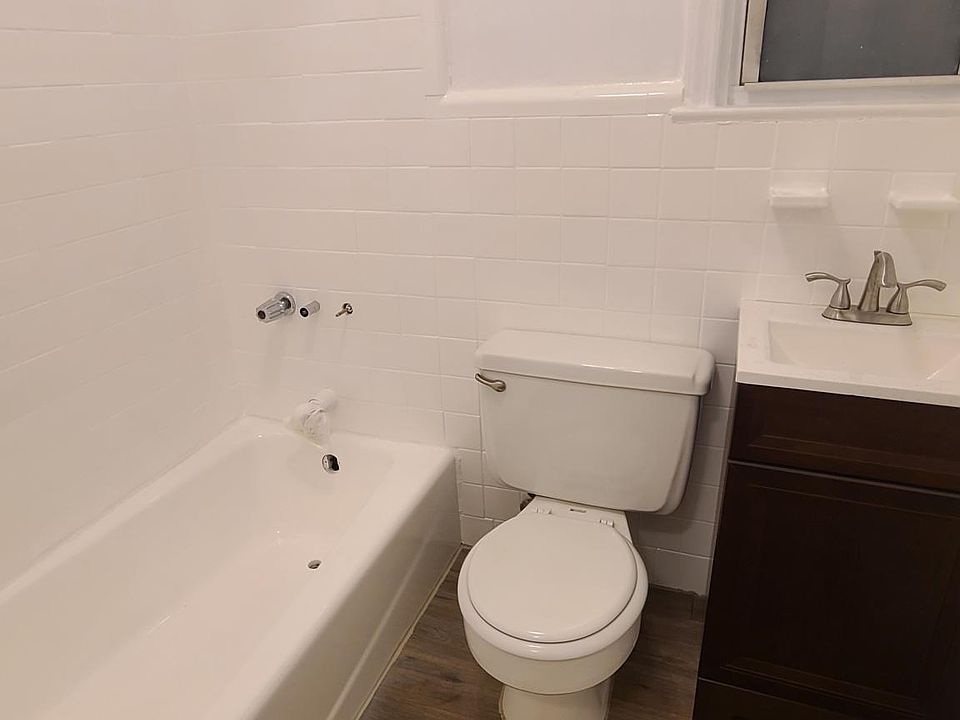 2nd image of 2220 Fish Ave #1
