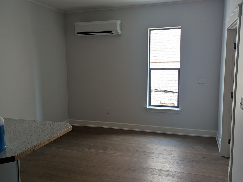 1st image of 10 Depot St