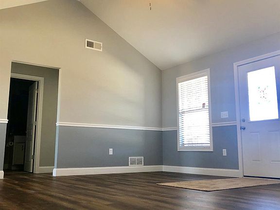3rd image of 508 Kincaid Ln