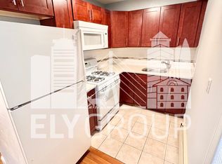 110 Fayette St APT 2, Lowell, MA 01852