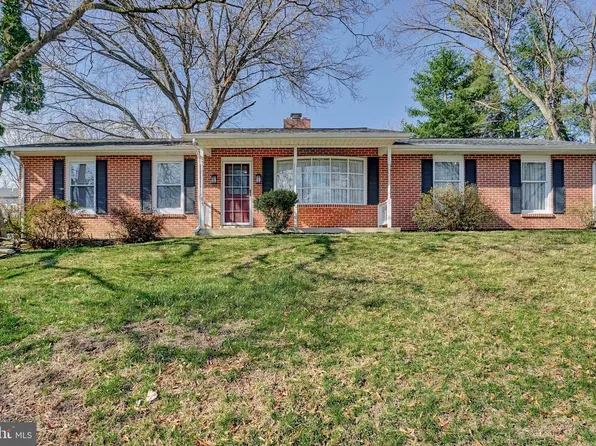 3604 Kent Dr, Mechanicsburg, PA 17050