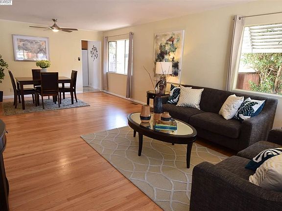 4th image of 3921 Carmel Way