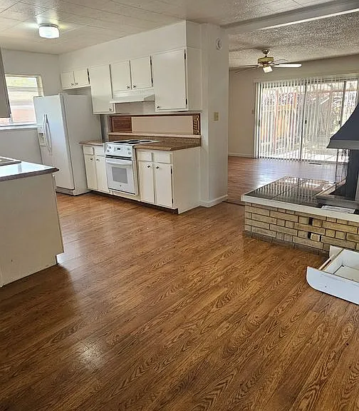 715 James Ct — Photo 3