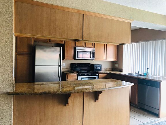 3rd image of 615 Fredricks Ave Unit 162