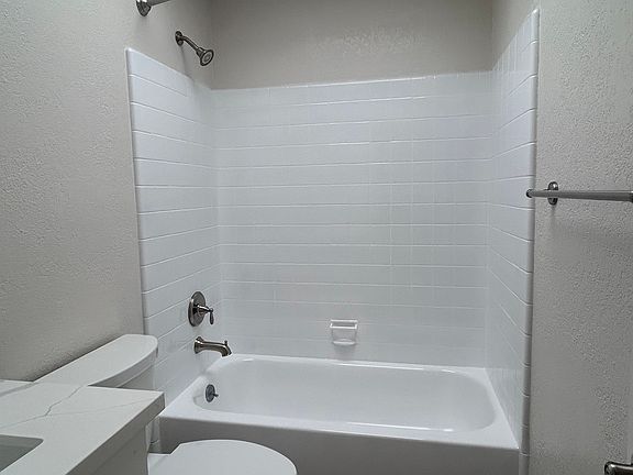 4th image of 1216 Floribunda Ave APT 5