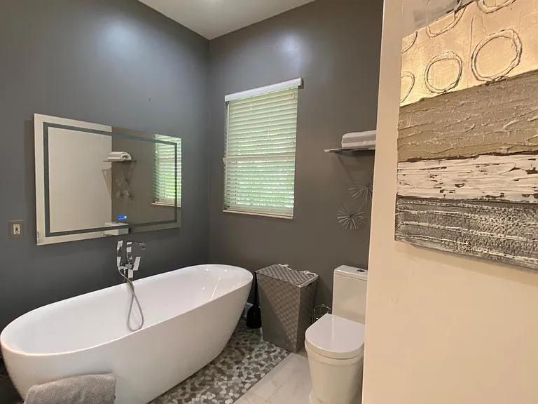 830 Bailey St — Photo 12