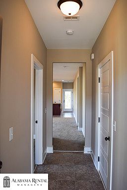 3rd image of 831 Kent Dr